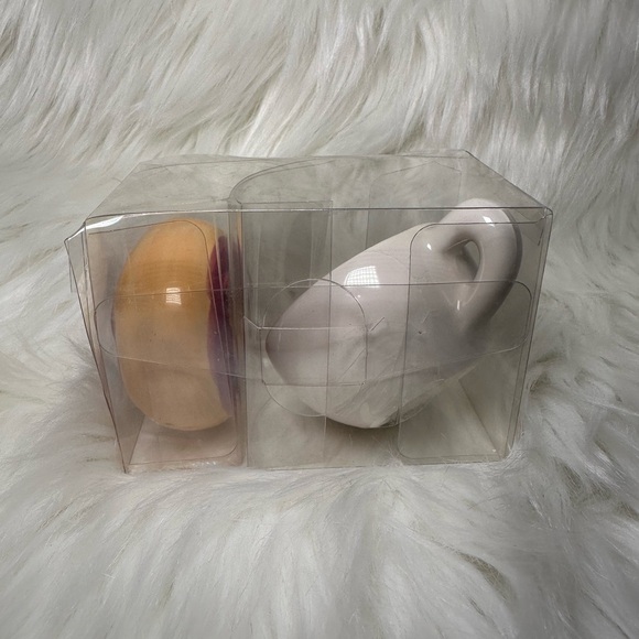 Target Donut Set and Coffee Salt & Pepper shakers and felt Donut - Picture 6 of 7